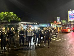 Pimpin Patroli Malam, Wakapolres Jember : Wujudkan Keamanan dan Kenyamanan Warga adalah Komitmen*