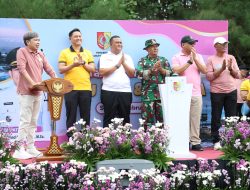 Menjawab Arahan Presiden, Gus Fawait Pimpin Ribuan Warga Jember Bersihkan Pantai*