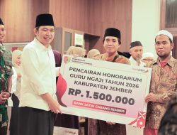 Gus Fawait Berikan Jaminan Sosial dan Insentif pada Momen Peringatan Nuzulul Qur’an*