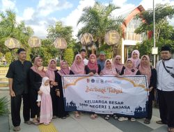 SMPN 1 Arjasa Mengasah Empati dan Kepedulian Sosial Siswa Dengan Aksi Berbagi Takjil