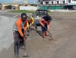 Satgas Bina Marga PUPR Kobar Laksanakan Pembersihan dan Perbaikan Jalan di Sejumlah Ruas