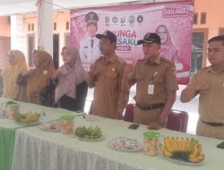 Program bunga desa di balai desa Tugusari , Banjarsari dan Badean bersama anggota partai Gerindra
