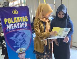 Layanan Publik yang Cepat – Transparan dan Humanis Lewat Program Polantas Menyapa kantor Samsat Patrang Jember 