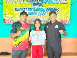 Khanza Felisia Diyanah Dari SDN JELO 02 Pertahankan Mahkota Juara Renang O2SN Kecamatan Patrang