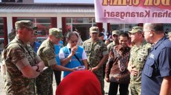 Kunker Asrenum Panglima TNI Di Dampingi Dandim 0808/Blitar Tinjau KDKMP Di Blitar